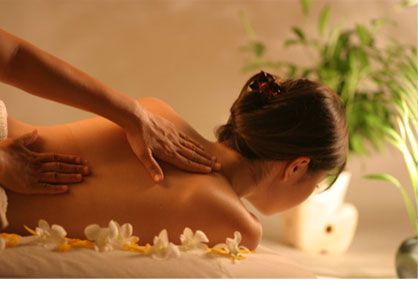 Предновогодишно опуштање! 50% попуст на ДВЕ парцијални масажи по 30мин. во студио за масажа „Златни раце“ во вредност од 600ден. за само 299ден.