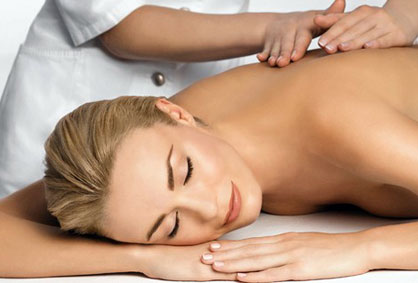 50% попуст на пакет медицинска масажа од 5 третмани во вредност од 900ден. во салонот за масажа „Златни Раце“за само 449ден.
